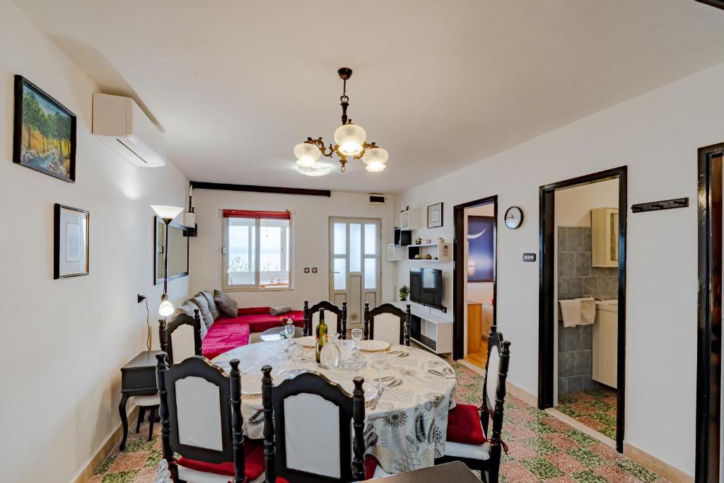 Zdjęcie z galerii obiektu Apartments by the sea Prigradica, Korcula - 248 w mieście Blato
