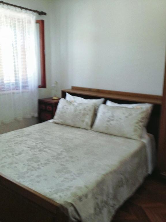 Postel nebo postele na pokoji v ubytování Apartments by the sea Kneza, Korcula - 168