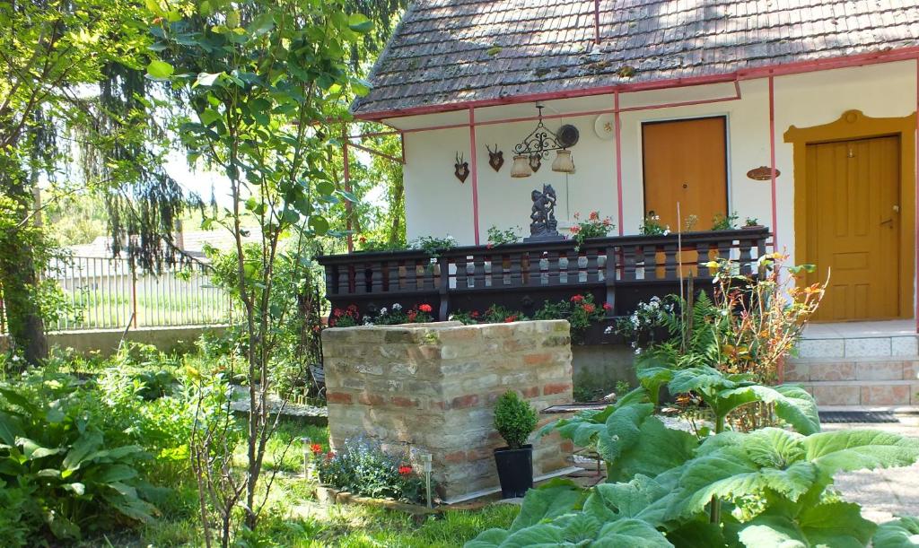 Vonkajšia záhrada v ubytovaní Ferienhaus Waldhof