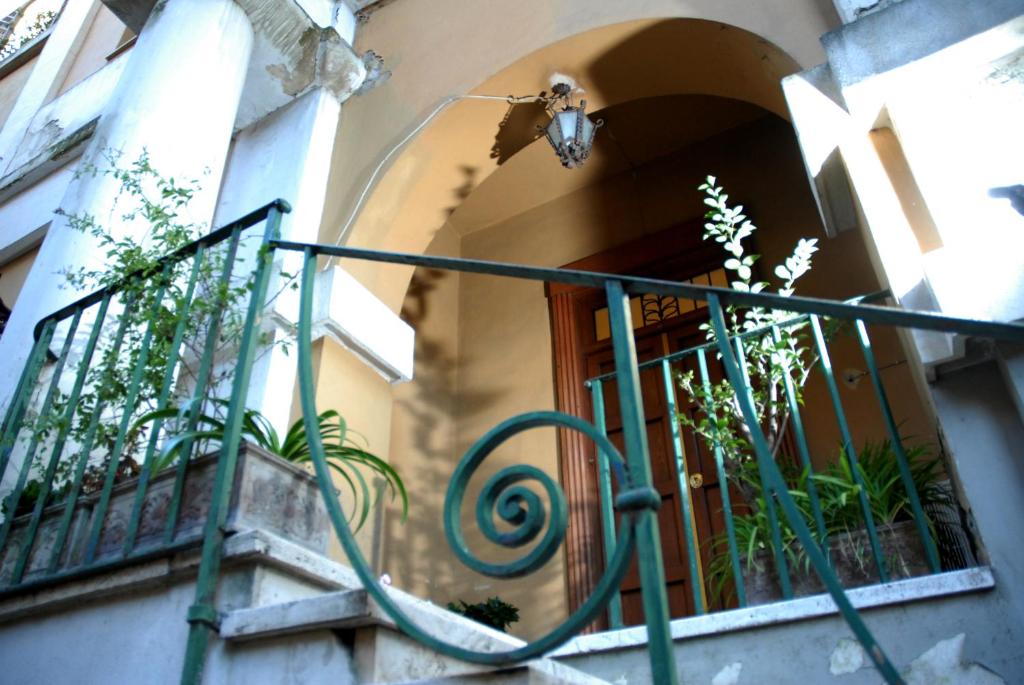 A balcony or terrace at Gardenia Suite