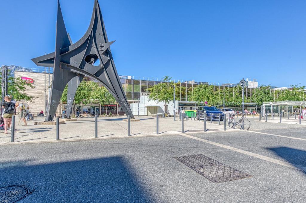 Fotografia z galérie ubytovania Le Petit Parfait Confort Gare Hamac Netflix v destinácii Grenoble