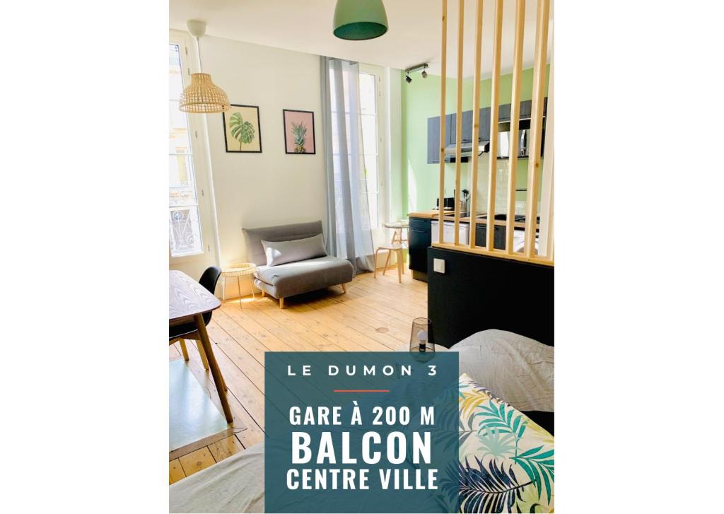 a room with a sign that reads cafe and in babylon centre suite at LE DUMON 3 - Studio NEUF LUMINEUX - Balcon - WiFi - Gare 200m in Agen