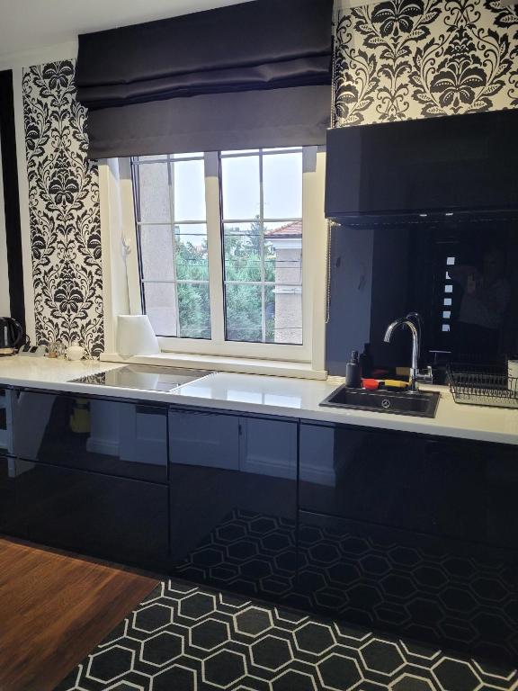 Apart-Henryk - Appartement - Niveau Partagé