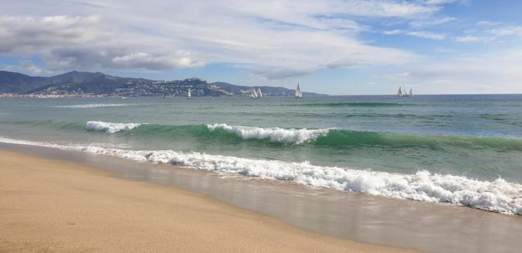 Brisa de Mar, Empuriabrava – Updated 2023 Prices