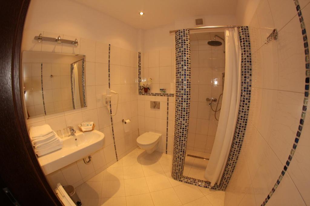 Koupelna v ubytování Hotel Kosmonauty Wrocław-Airport