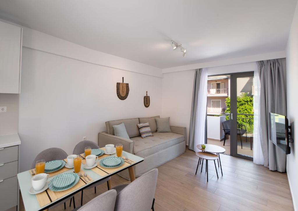 Posezení v ubytování SunilioS Apartments Lefkada