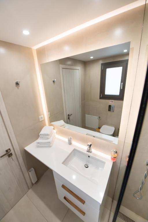 Koupelna v ubytování SunilioS Apartments Lefkada