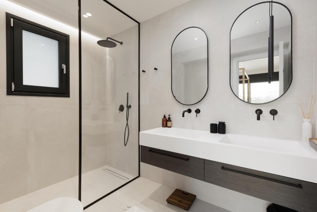 Koupelna v ubytování Luxurious Villa Trinity