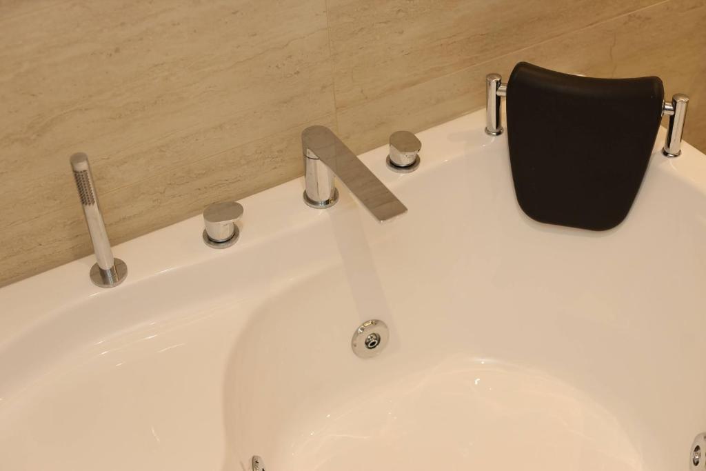 Hotel - Kulla e Zenel Beut - Camera Doppia Con Bagno Spa