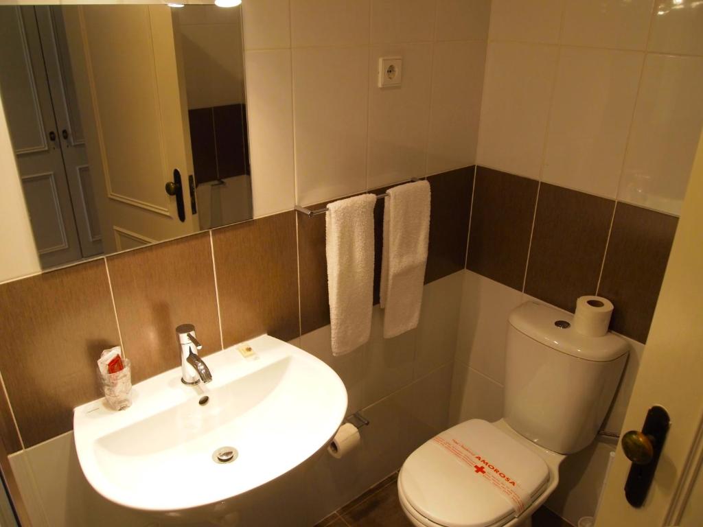 Koupelna v ubytování Hotel Areias Claras