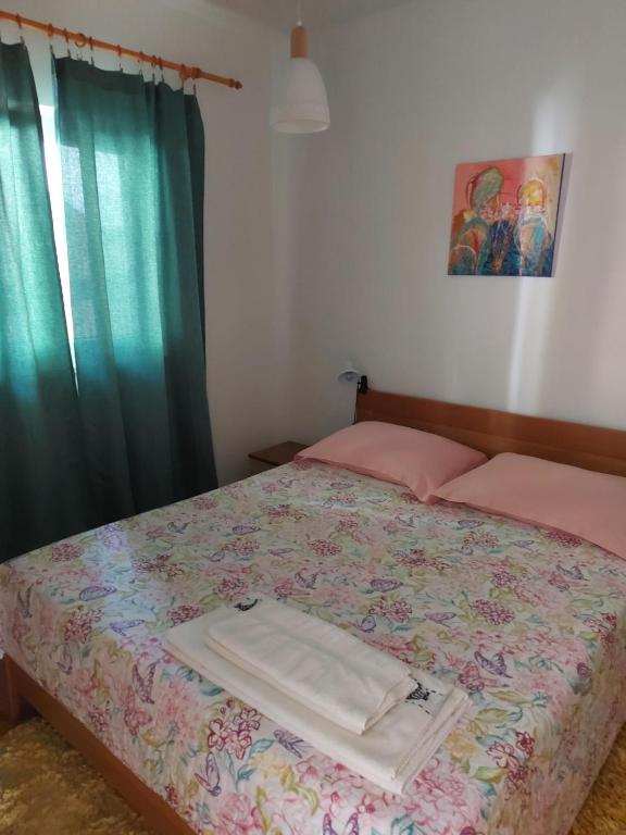 Posteľ alebo postele v izbe v ubytovaní Apartment Podgora 11469a