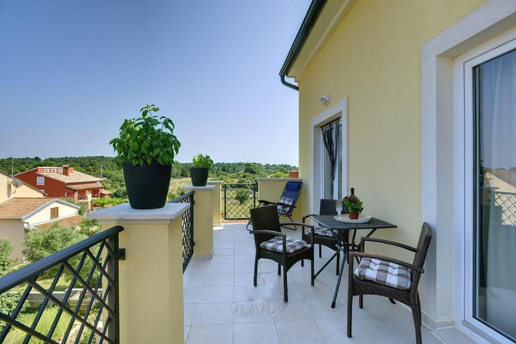 Fotografie z fotogalerie ubytování Apartments with a swimming pool Liznjan, Medulin - 15151 v destinaci Ližnjan