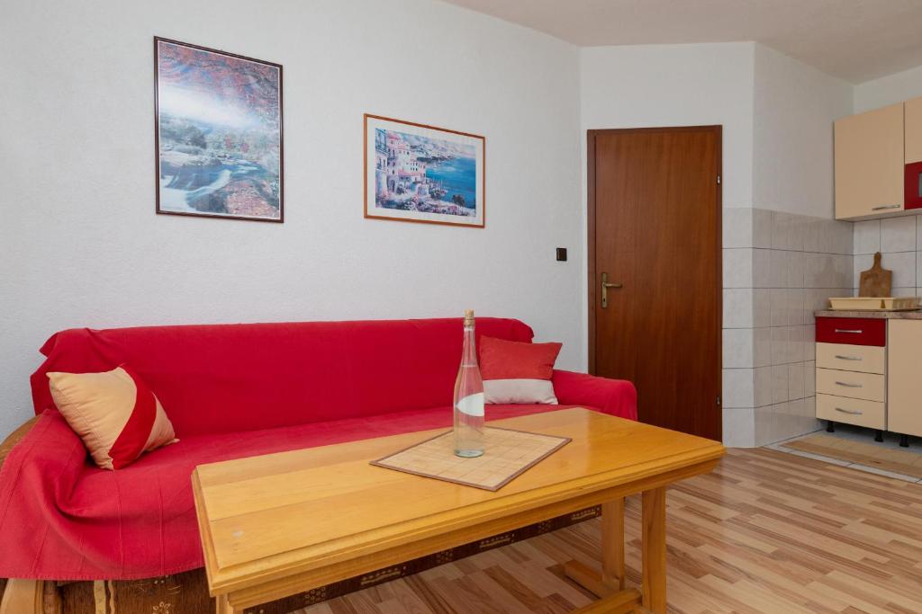 Kuchyňa alebo kuchynka v ubytovaní Apartment Pisak 15177b