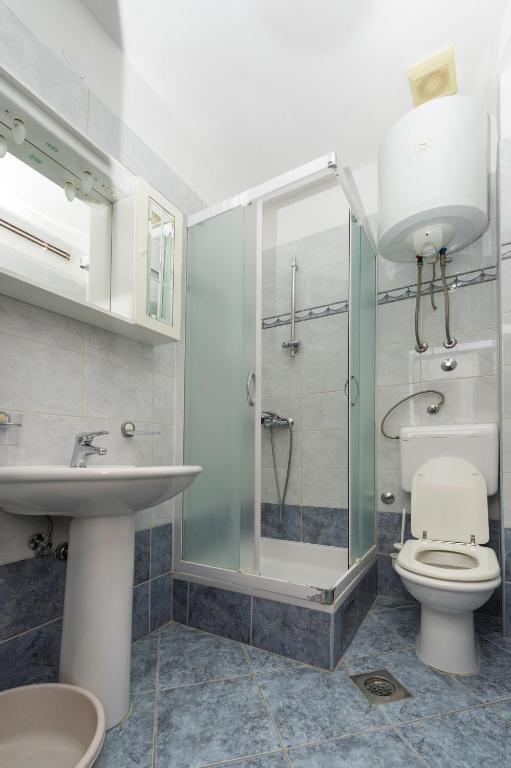 Fotografie z fotogalerie ubytování Apartments by the sea Grebastica, Sibenik - 9695 v destinaci Grebaštica
