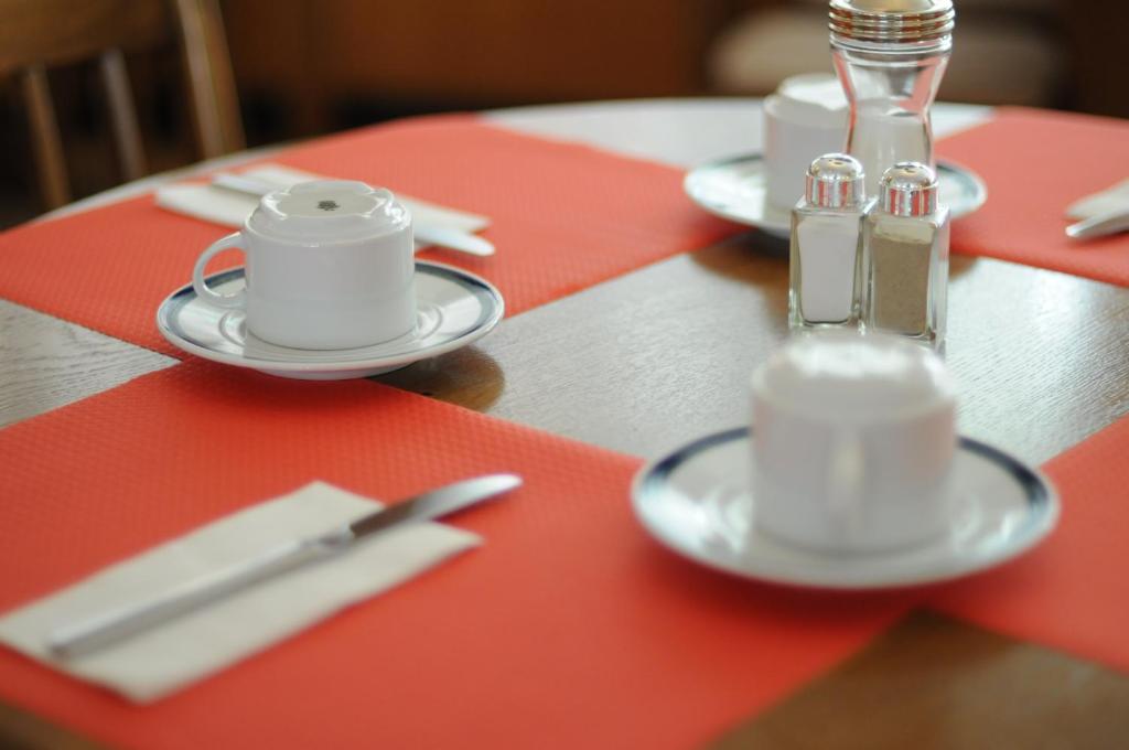 Restaurace v ubytování Hotel Weisses Kreuz