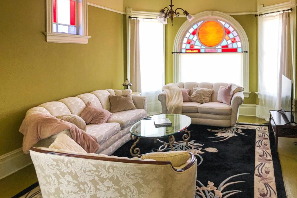 The Victorian, Eureka (updated prices 2024)