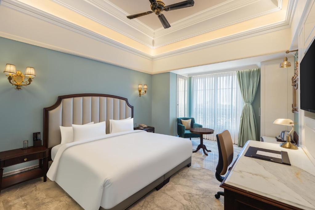 Postel nebo postele na pokoji v ubytování Hotel Hillock Ahmedabad