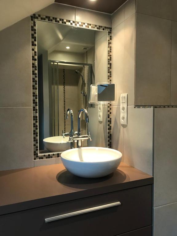 Fotografia z galérie ubytovania Vaste Chambre Privée proche du Centre de Rennes v destinácii Rennes