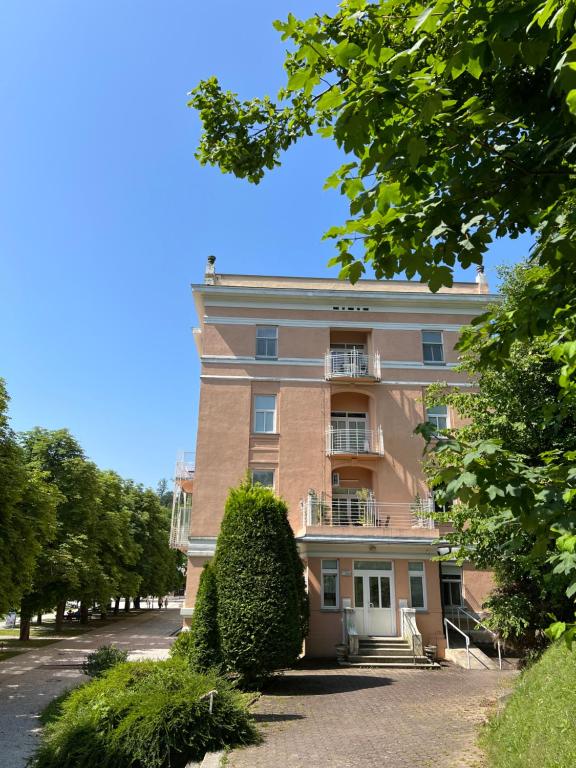 Budova, kde se apartmán nachází