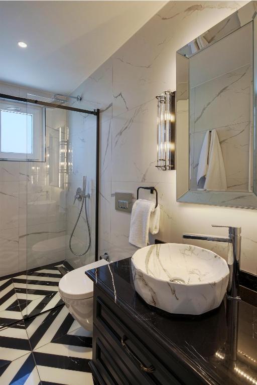 A bathroom at Monreve Alaçatı