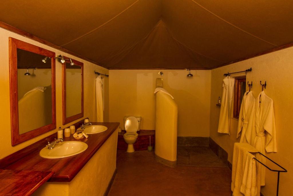 Koupelna v ubytování Elewana Lewa Safari Camp