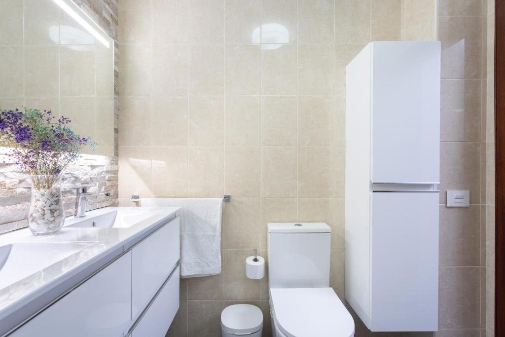 Zdjęcie z galerii obiektu 101 FRESH HOLIDAY HOME By Sunkeyrents w mieście Puerto de Santiago