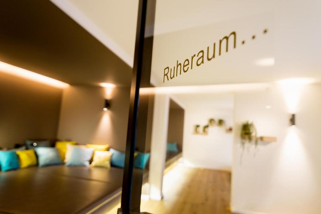 Postel nebo postele na pokoji v ubytování Hotel zum Taufstein