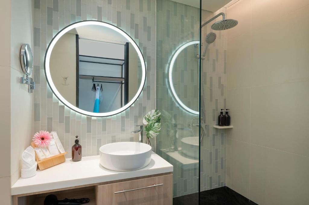 JonoX Phuket Karon Hotel - 9