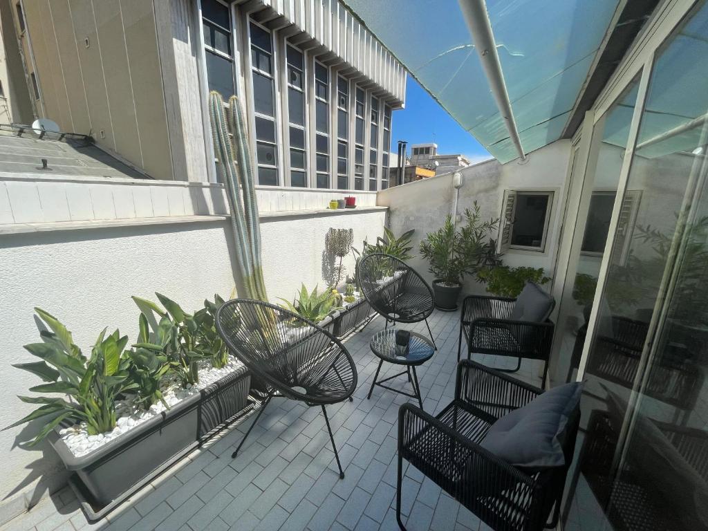 Design Apartment in City Center with Terrace - Apartamento De Dos Dormitorios