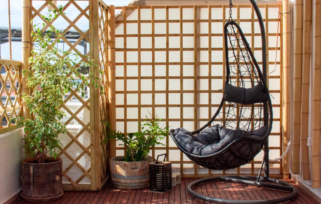 Ρetipe Penthouse Apartment with spacious Balcony in Heraklion Center ... - Penthouse Hammock