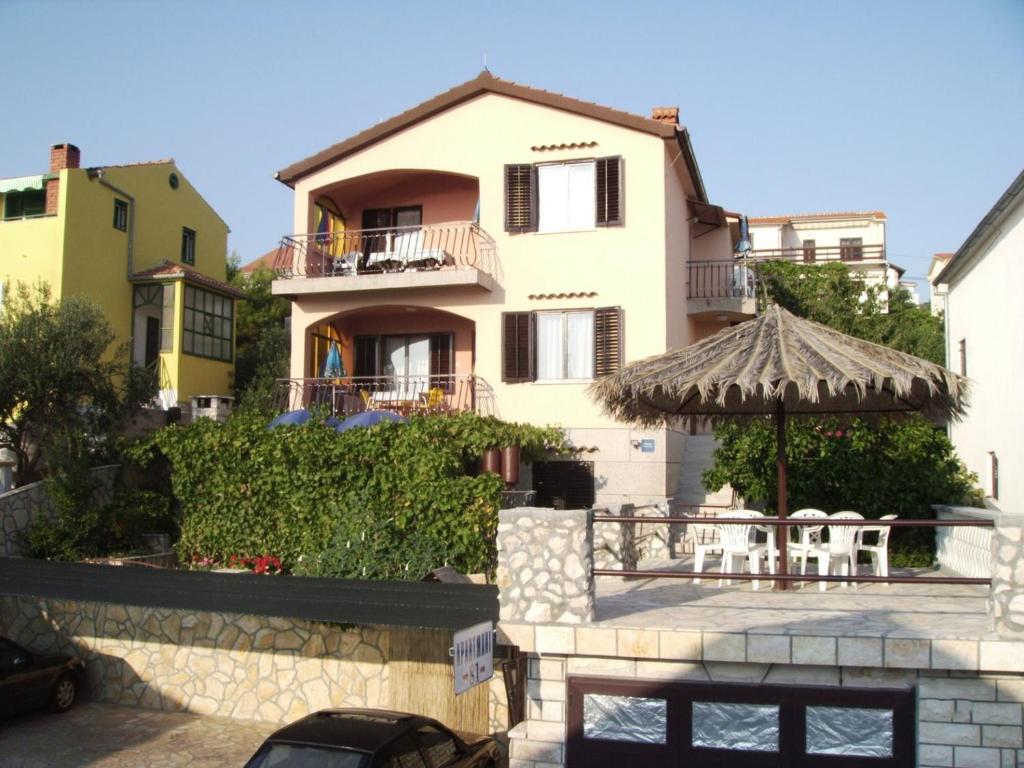 Fotografia z galérie ubytovania Apartments by the sea Sveti Petar, Biograd - 359 v destinácii Krmčina