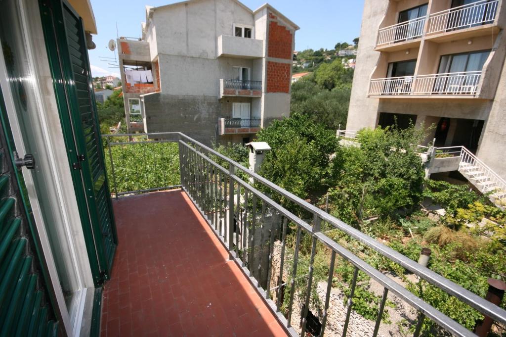Balkón nebo terasa v ubytování Apartments by the sea Igrane, Makarska - 311