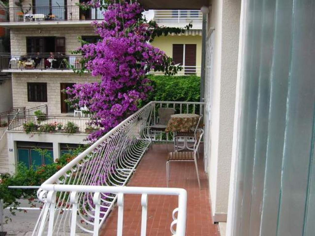 Balkón alebo terasa v ubytovaní Apartments by the sea Podgora, Makarska - 316
