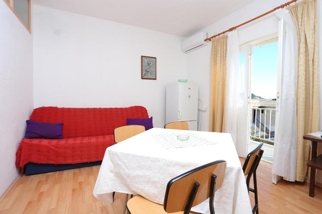 Posedenie v ubytovaní Apartment Igrane 311b