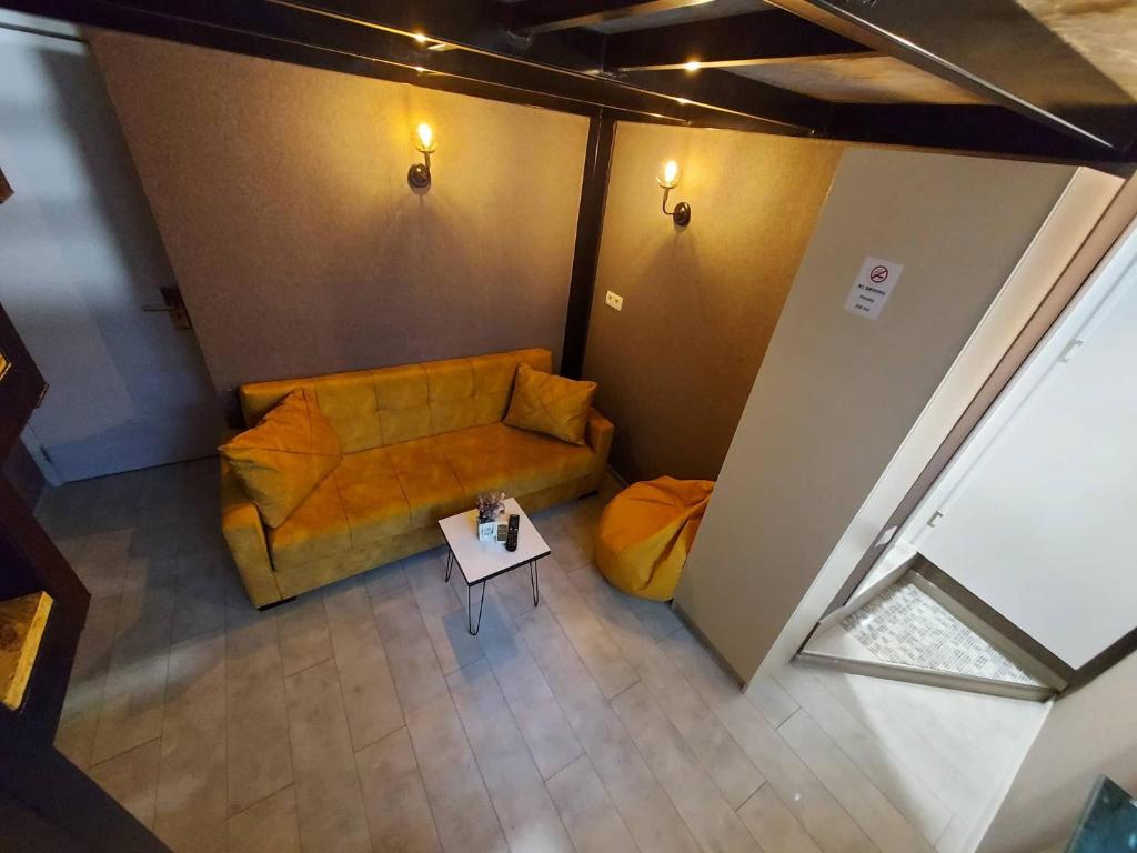 Posezení v ubytování The Passenger Rooms
