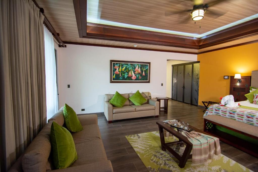 Posezení v ubytování Hotel Arenal Springs Resort & Spa