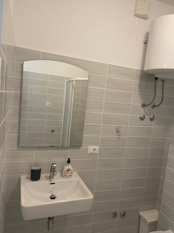 Łazienka w obiekcie Apartments Mali Ivo