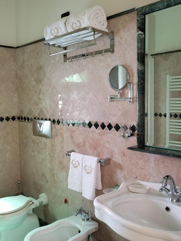 Koupelna v ubytování Hotel Trinacria