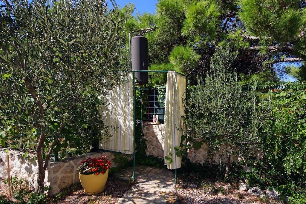 Zahrada ubytování Apartments by the sea Zaboric, Sibenik - 468