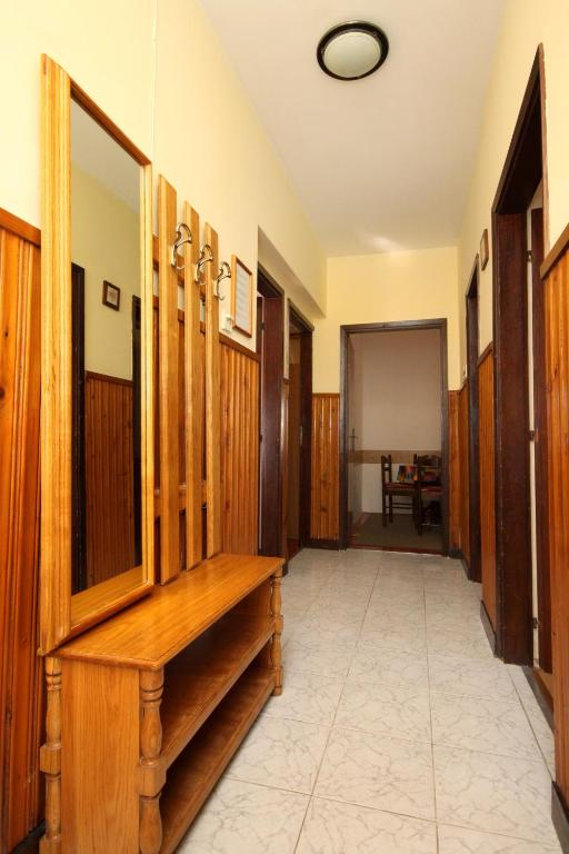 Zdjęcie z galerii obiektu Apartments by the sea Pag - 529 w mieście Pag