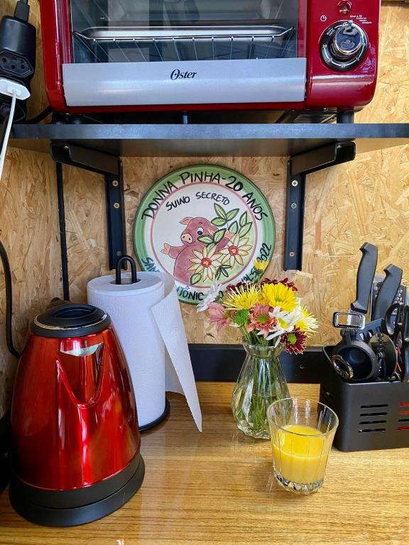 Imagen de la galería de Toca do Pica-Pau - Tiny House em Campos com Lareira e privacidade!, en Campos do Jordão