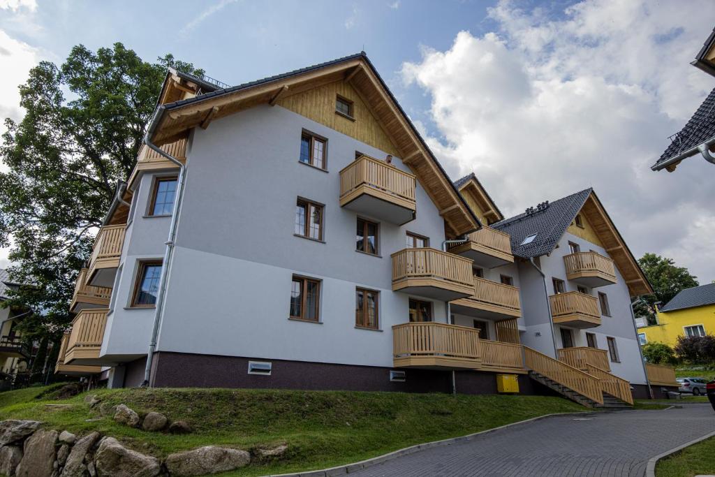 Budova, v ktorej sa apartmán nachádza