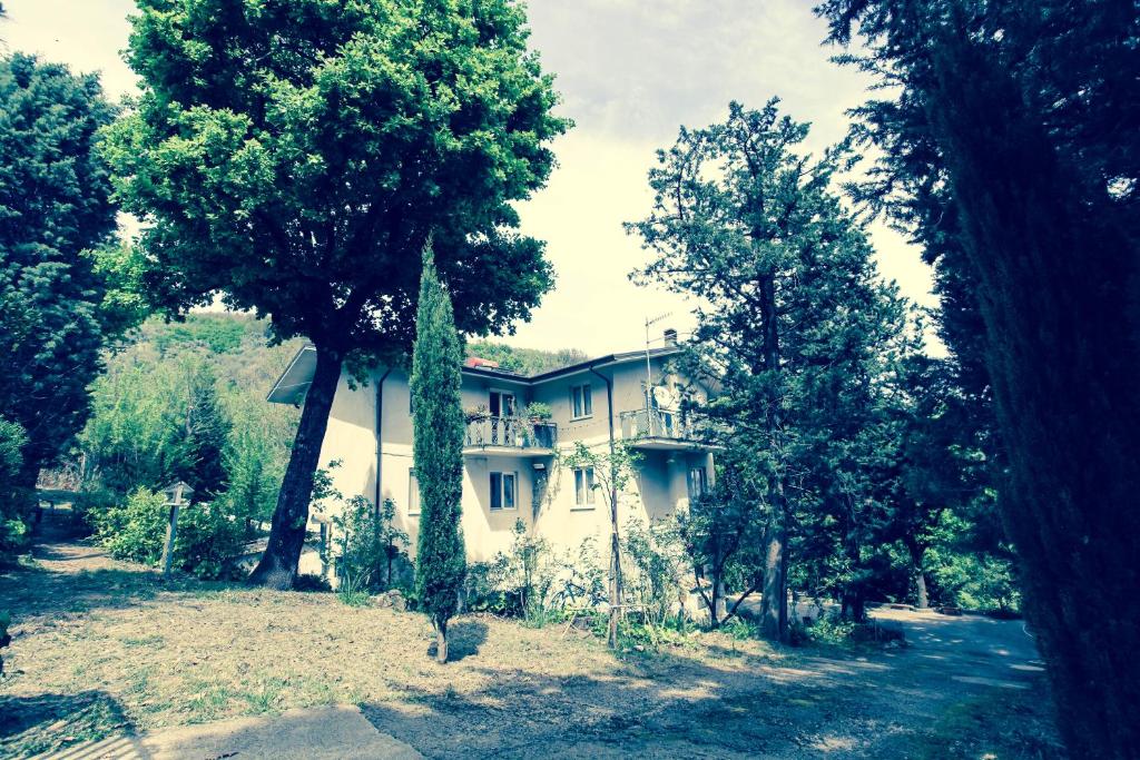 The building in which a panziókat is located