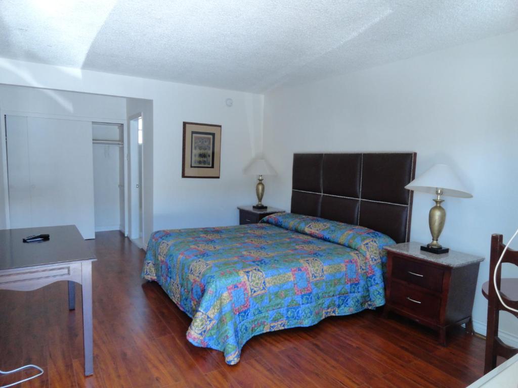 Travel Inn photo