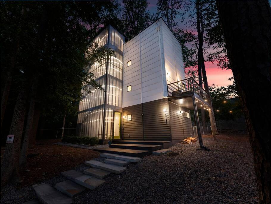City luxury, solitude and amazing outdoor space - Housity