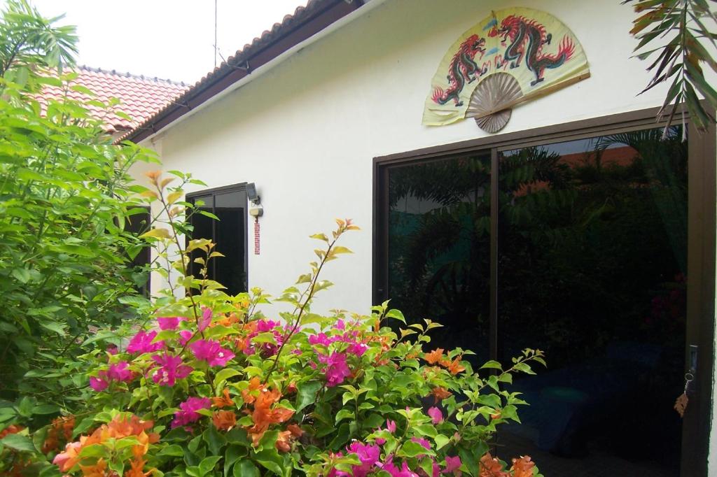 Zahrada ubytování Phuket Airport Overnight Hotel