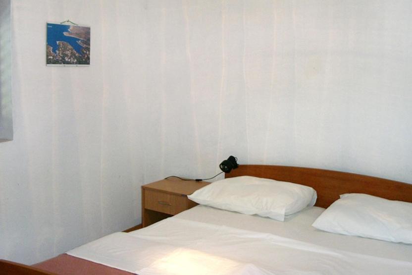 Posteľ alebo postele v izbe v ubytovaní Apartments by the sea Mudri Dolac, Hvar - 595