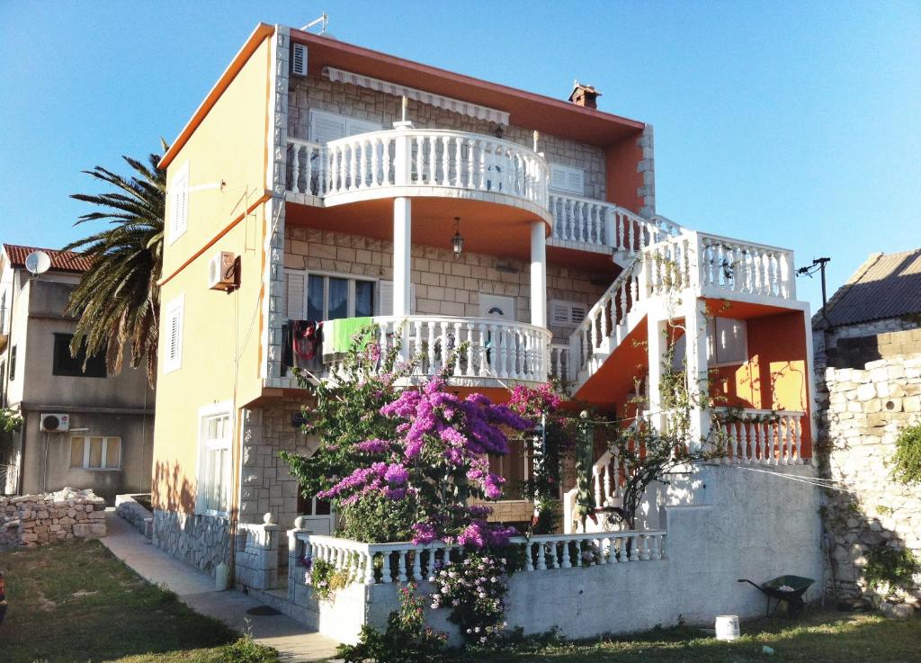 Fotografie z fotogalerie ubytování Apartments by the sea Sucuraj, Hvar - 590 v destinaci Sućuraj