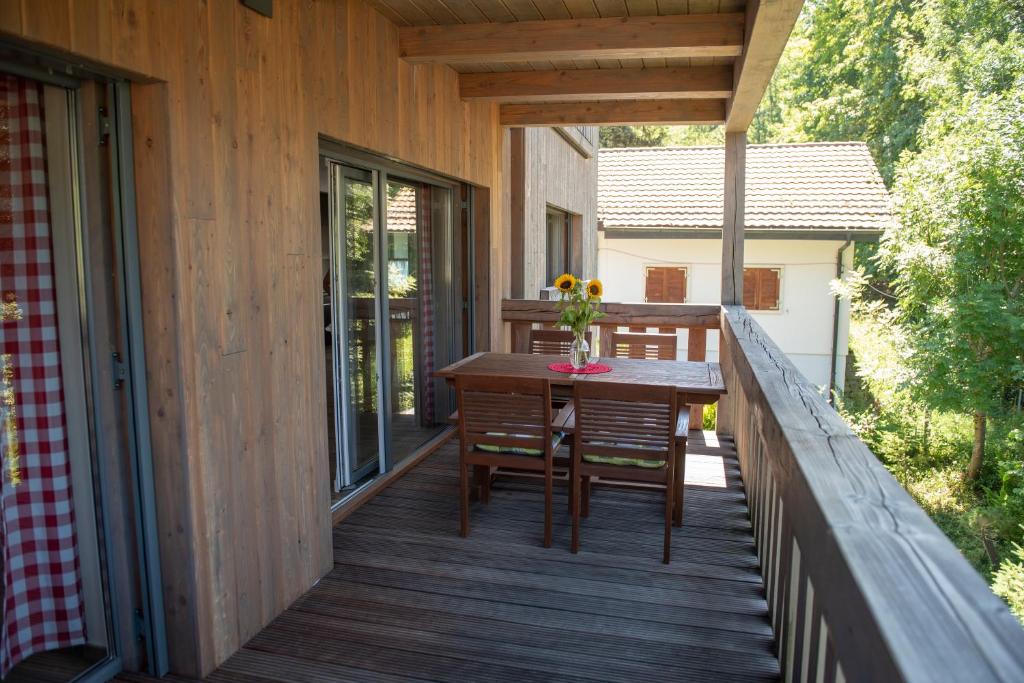 Balkón nebo terasa v ubytování Chalet Alte Post