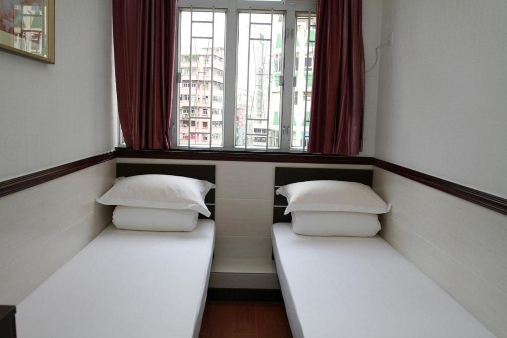 National Inn - Twin Room